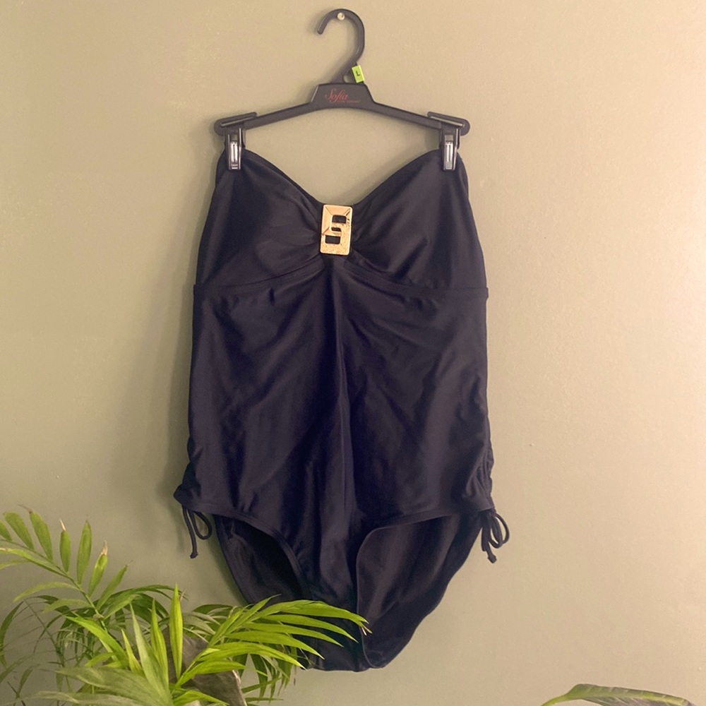 sofia vergara swimsuit!